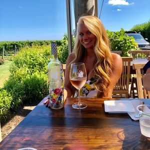 Meet your Posher, Jillian